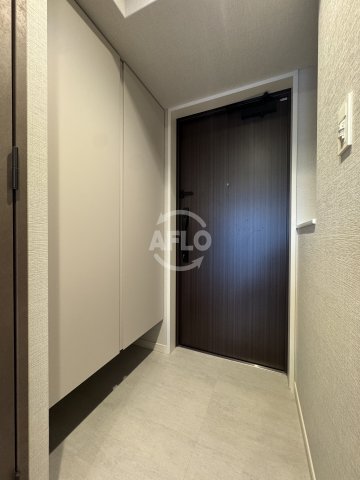 玄関　シーズンフラッツ福島　玄関