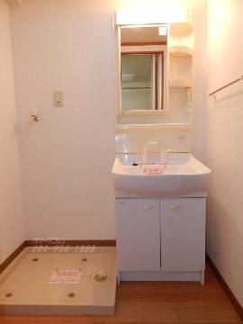 洗面設備　洗髪洗面化粧台