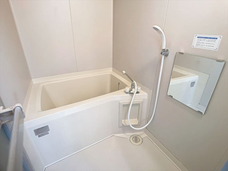 バス・シャワールーム　※別号室です