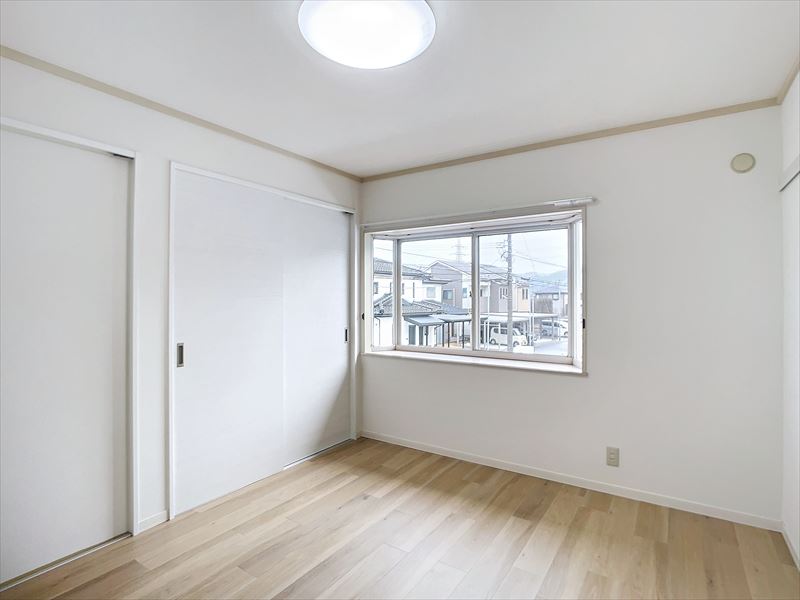 居室・リビング　※別号室です