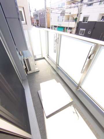 バルコニー　ロイジェント上野桜木