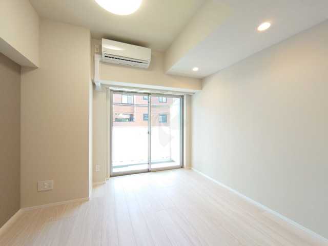 居室・リビング　ロイジェント上野桜木