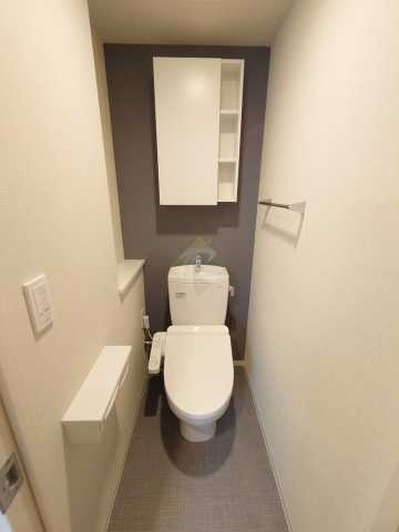 トイレ　ロイジェント上野桜木