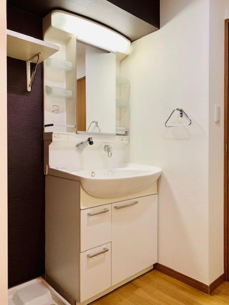 洗面設備　忙しい朝には欠かせない洗面所です