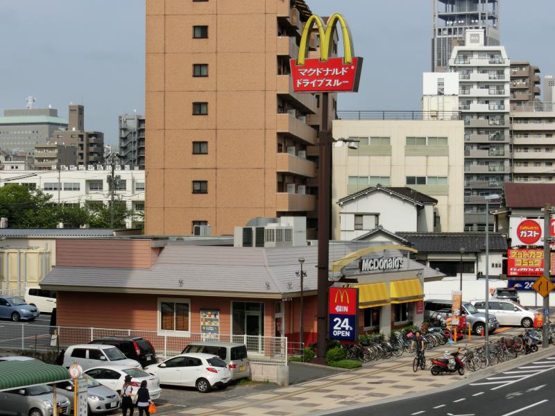 飲食店　マクドナルド舟入店（飲食店）まで400m