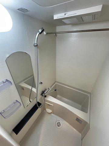 バス・シャワールーム　同施工会社の同仕様写真です。