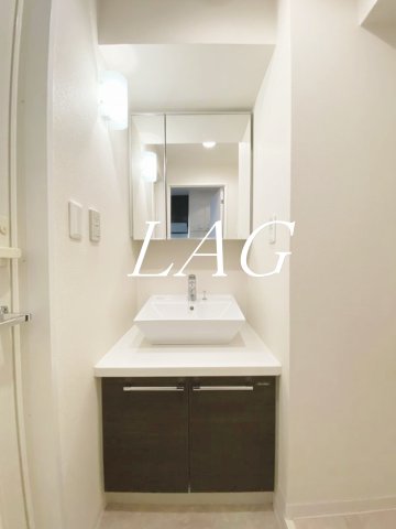 洗面設備　洗面台です。