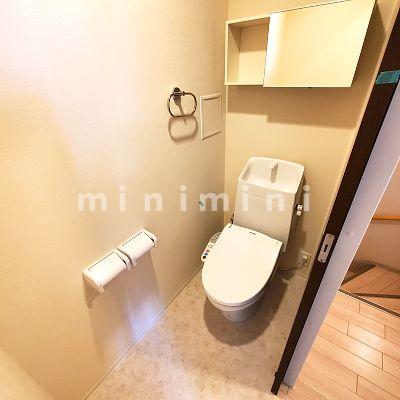 トイレ　※写真は別号室のものですので現状優先とさせていただきます