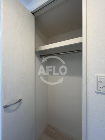 収納　プレサンスOSAKA姫里エンファシス　クローゼット