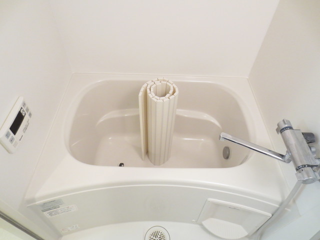 バス・シャワールーム　★追い焚き・乾燥機付き★