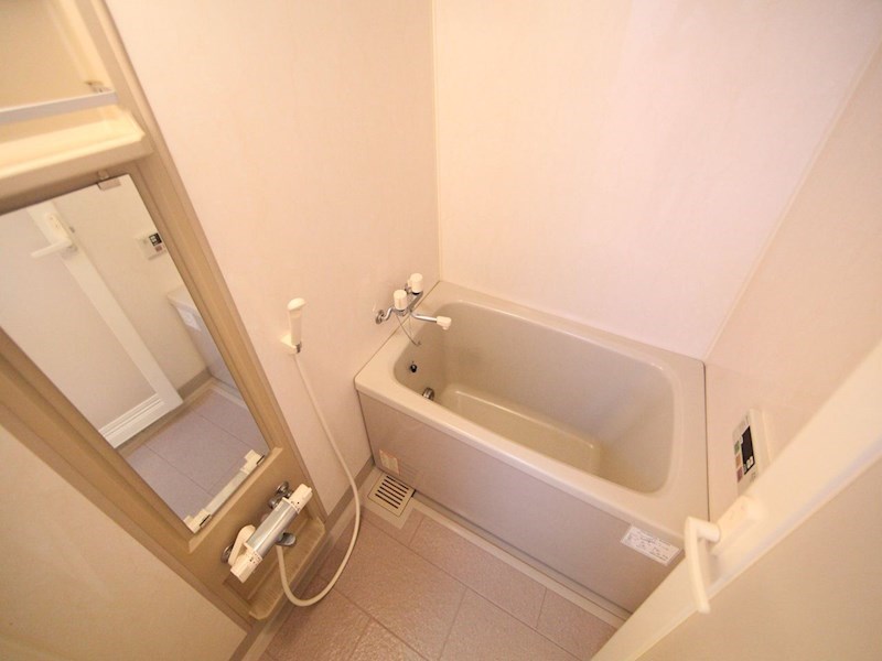 バス・シャワールーム　追い焚き　浴室暖房乾燥機　24時間換気　オートバスバスルーム