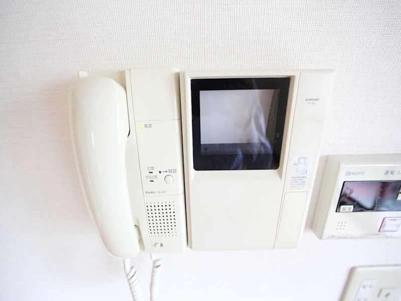 セキュリティ　TVモニター付インターホン