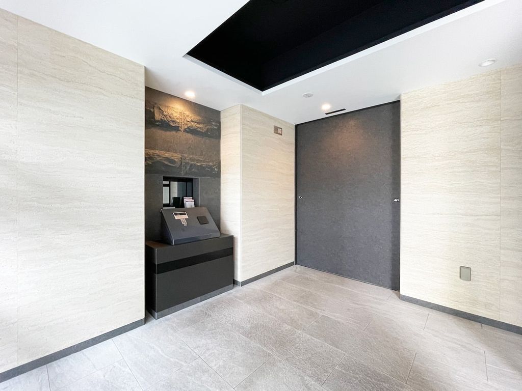 エントランス　エントランス