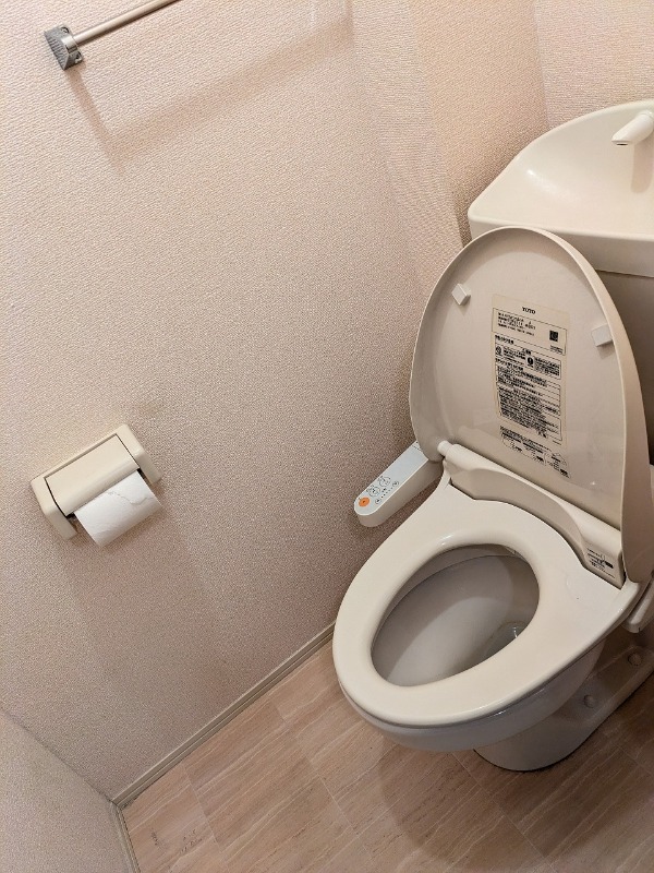 トイレ　トイレ