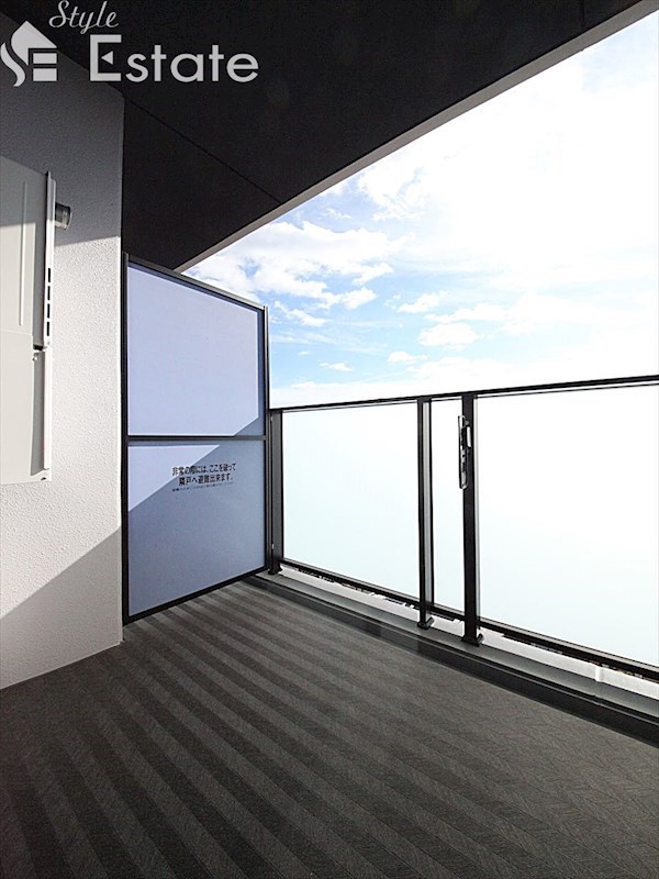 バルコニー　バルコニー