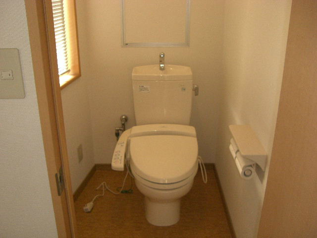コーポウエムラのトイレ写真