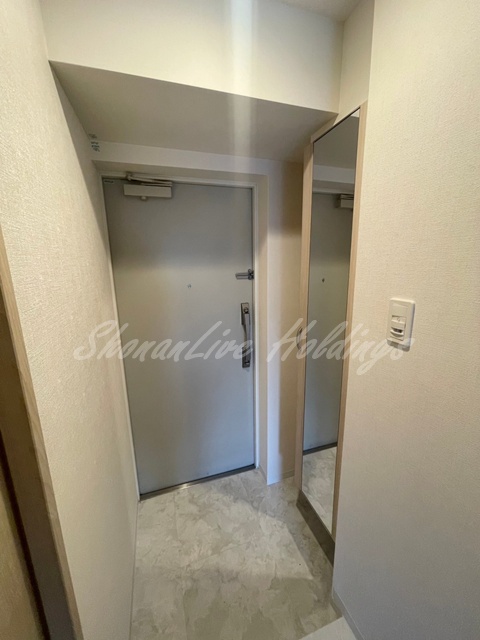 玄関　スタイリッシュな玄関♪