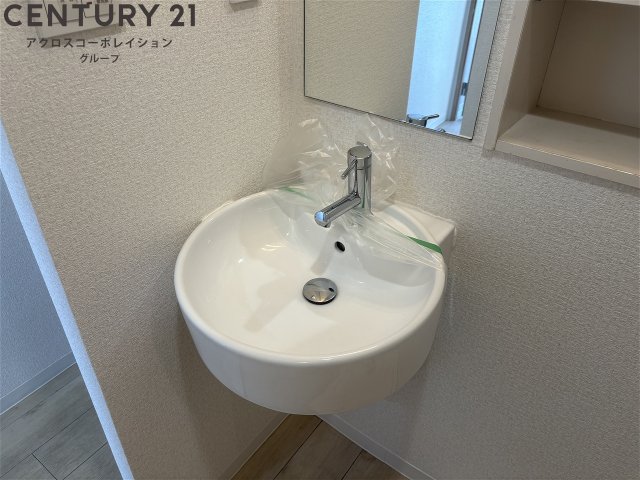 洗面設備　洗面所内に洗濯機置き場あり！