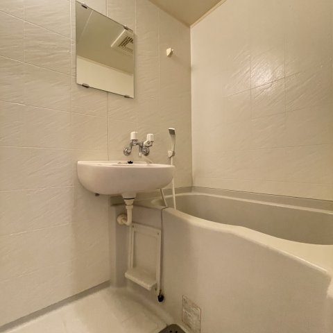 バス・シャワールーム　同仕様タイプです