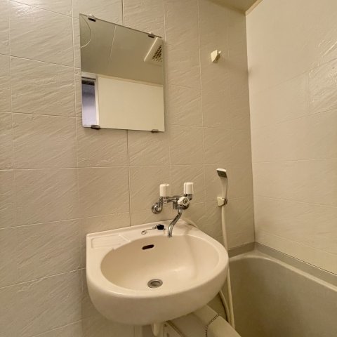 洗面設備　同仕様タイプです