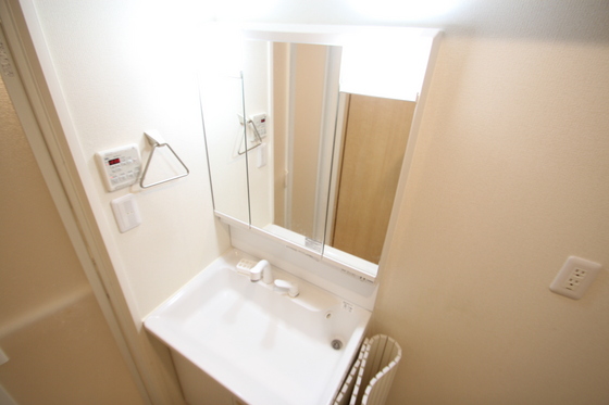洗面設備　※別部屋の写真です