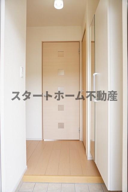 玄関　明るい玄関です