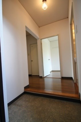 玄関　※他部屋参照