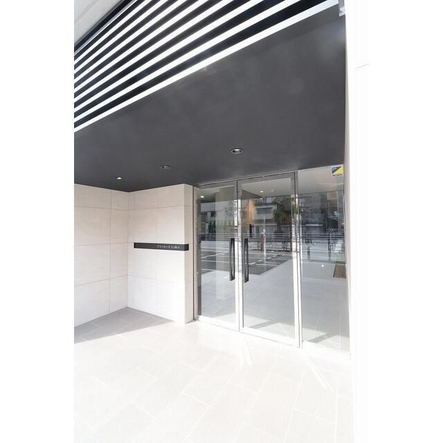 エントランス　毎日通るエントランスはこのようになっています