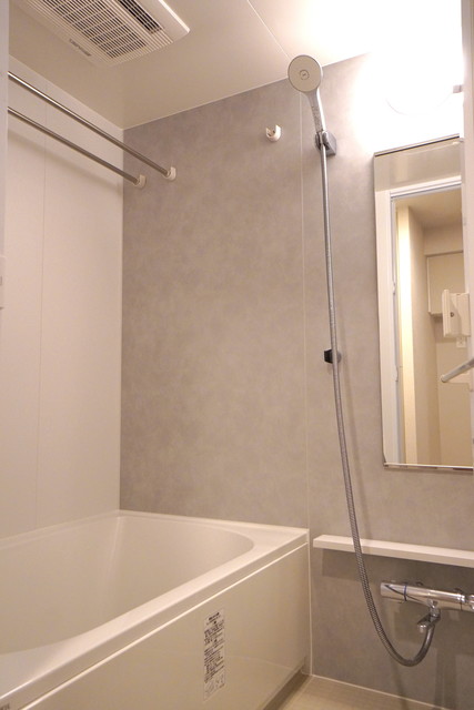 バス・シャワールーム　※写真は同タイプ住戸です。