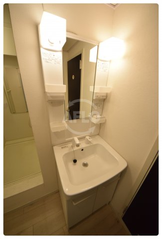 洗面設備　セヴィア谷町　洗面化粧台