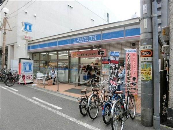 コンビニ　ローソン西心斎橋二丁目店（コンビニ）まで135m