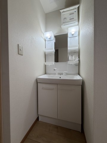 洗面設備　忙しい朝には欠かせない洗面所です