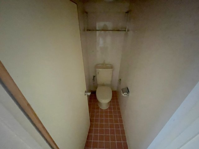 トイレ　※写真と現状が異なる場合がございます