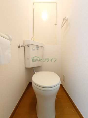 トイレ　別部屋参考写真となります。