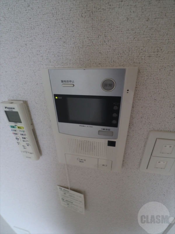 セキュリティ　モニター付きインターフォンで安心です