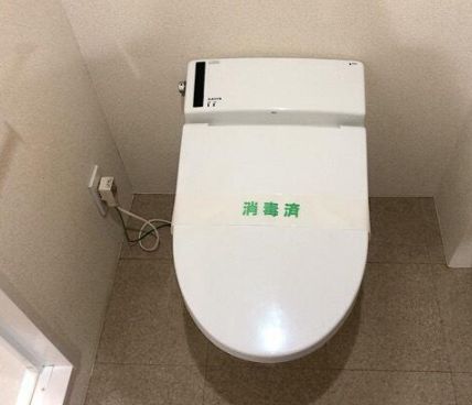 トイレ　（同一仕様写真）