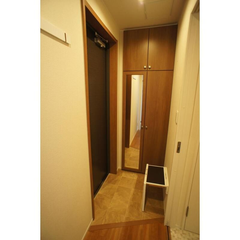 玄関　（別タイプ参考写真）South　Side　11　板橋区本町