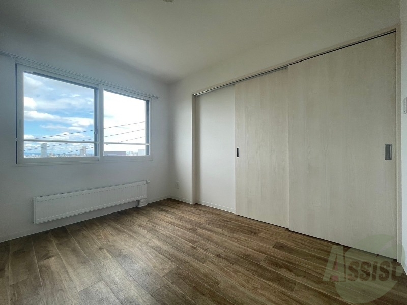 その他部屋・スペース　こちらのお部屋は光が差し込む、温かみのあるお部屋です。