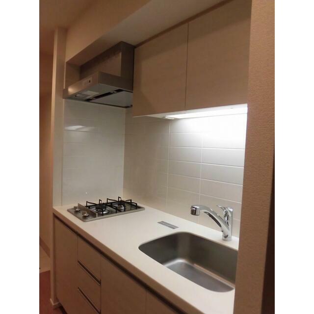 キッチン　☆室内写真は同タイプ他部屋になります。フローリングカラー等異