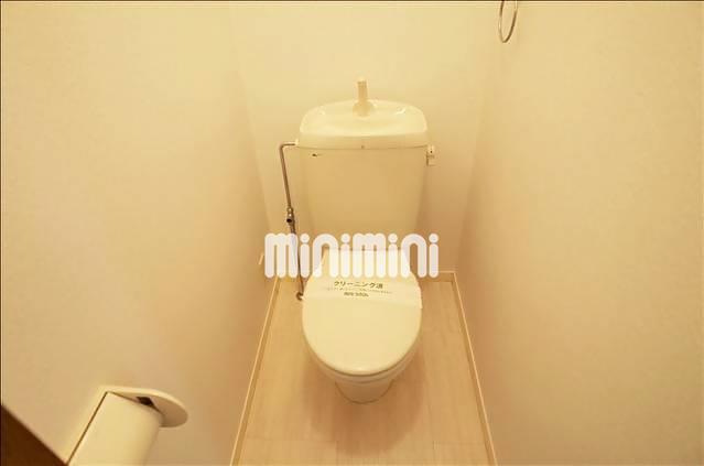 トイレ　バス・トイレ別です。