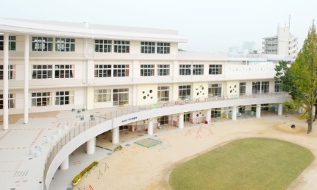 幼稚園・保育園　守山幼稚園（幼稚園・保育園）まで900m