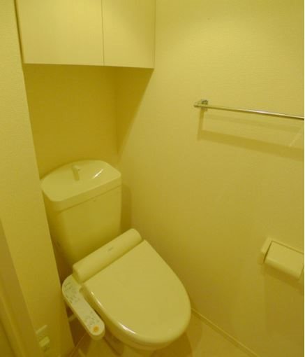 トイレ　別部屋の写真