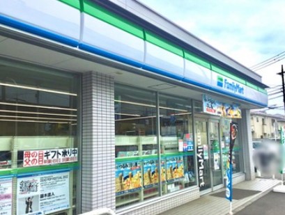 コンビニ　ファミリーマート 川崎田町店（コンビニ）まで568m