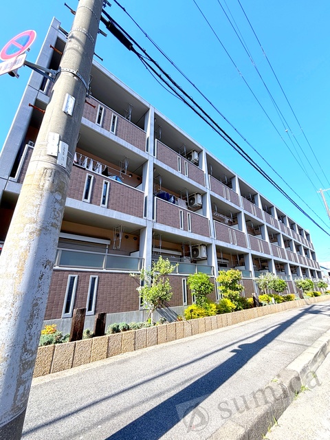 建物外観　スタイリッシュな建物です＾＾