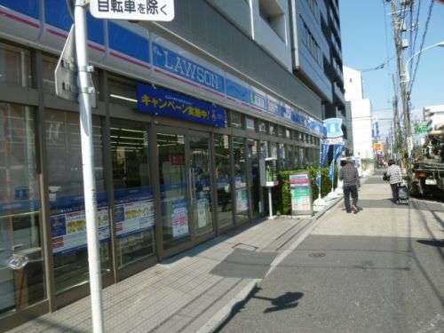 コンビニ　ローソン　住吉1丁目（コンビニ）まで111m
