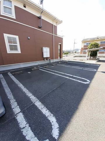 駐車場　駐車スペースもあります