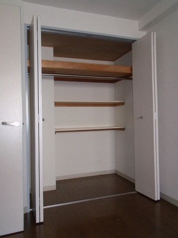 収納　奥行きのある収納です