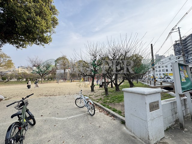 公園　高津公園（公園）まで371m