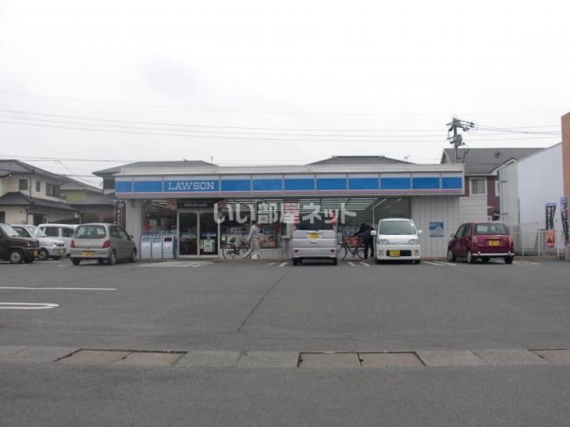 コンビニ　ローソン 久留米上津町店（コンビニ）まで675m