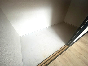 収納　※写真は別室です